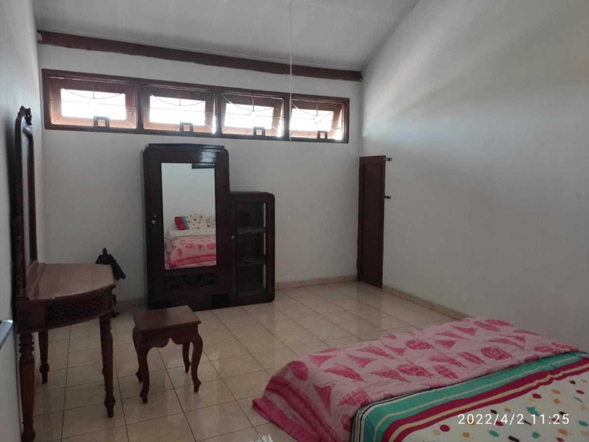 Kelana 2 Nice Homestay Semarang Exterior photo